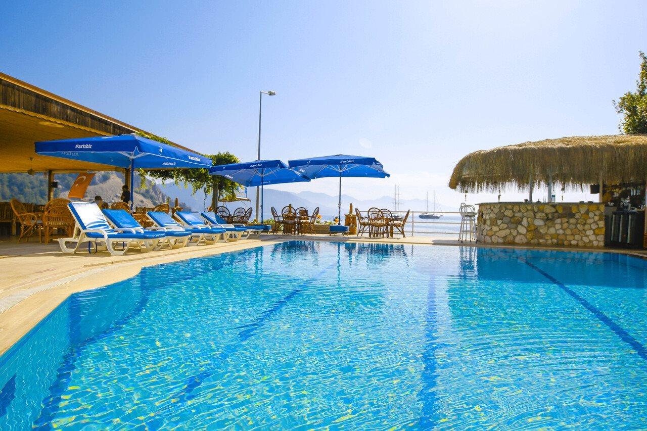 Zeybek Hotel トゥルンチュ エクステリア 写真