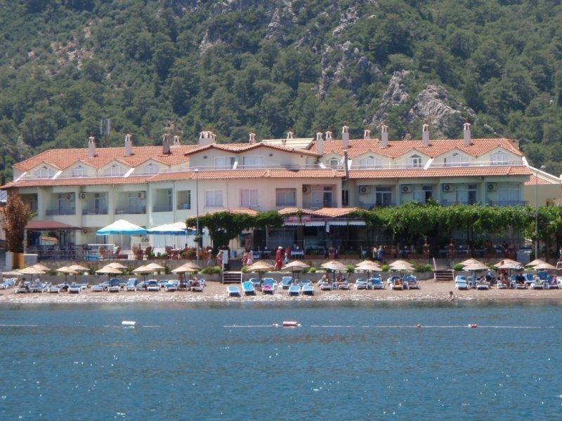Zeybek Hotel トゥルンチュ エクステリア 写真